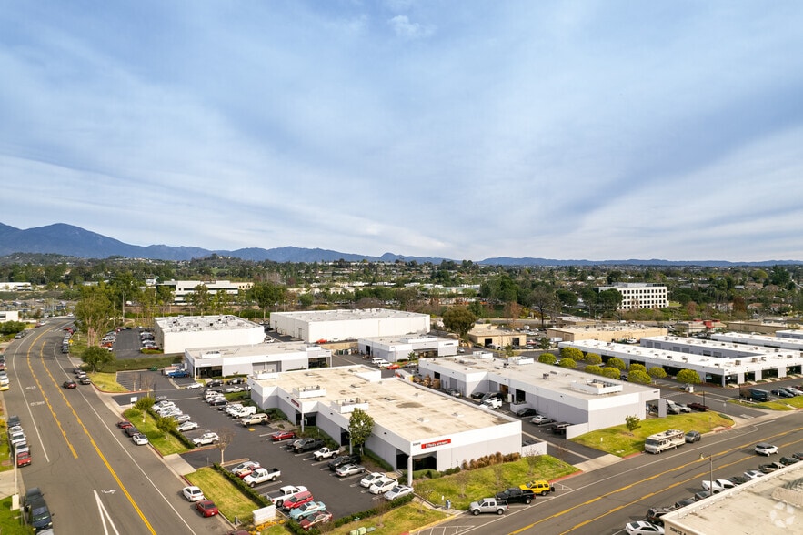 More Photos Of 23851 Via Fabricante, Mission Viejo Unknown For Lease