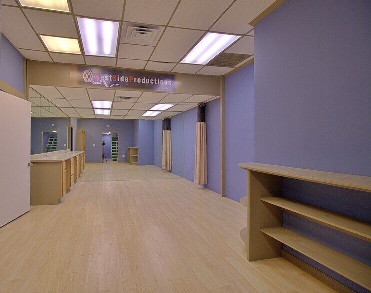 More Photos Of 18025 W Little York Rd, Katy Flex For Sale