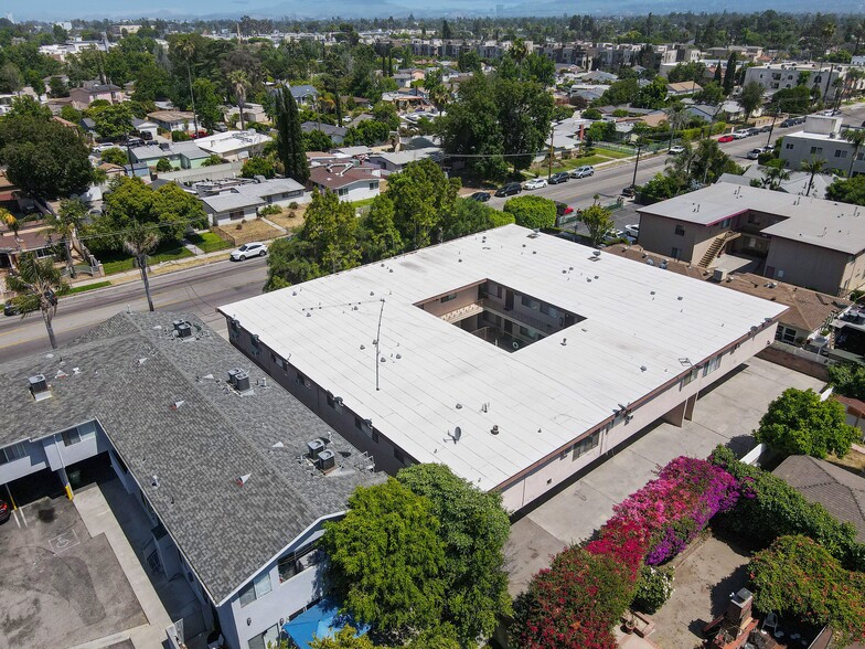 More Photos Of 6535 Fulton Ave, Van Nuys Apartments For Sale