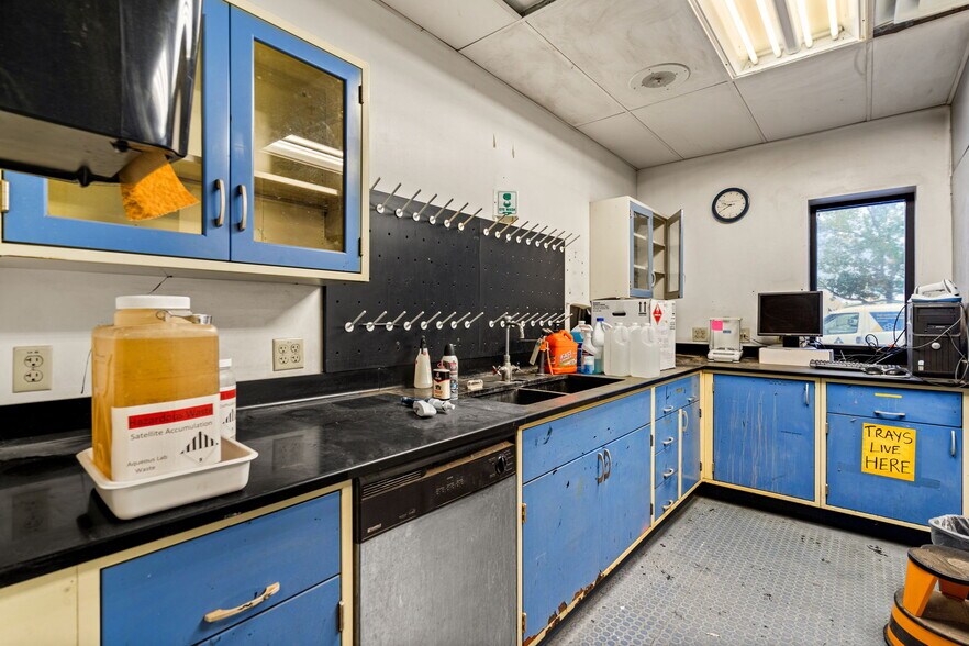 More Photos Of 225 Commerce Dr, Fort Collins Warehouse For Sale