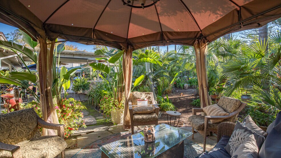 More Photos Of 1403 Rowena Way, Sacramento Specialty For Sale