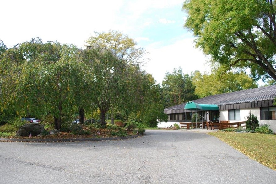 More Photos Of 46 Maple St, Kent Skilled Nursing Facility For Sale