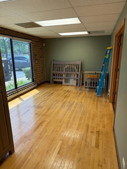 More Photos Of 28835 N Herky Dr, Lake Bluff Warehouse For Sale