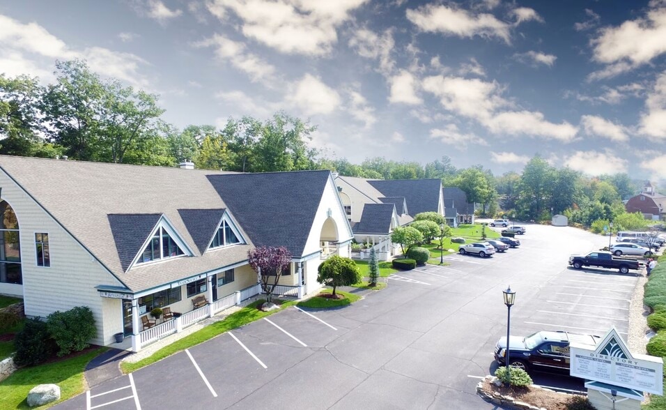 More Photos Of 1461 Hooksett Rd, Hooksett Storefront Retail Office For Lease
