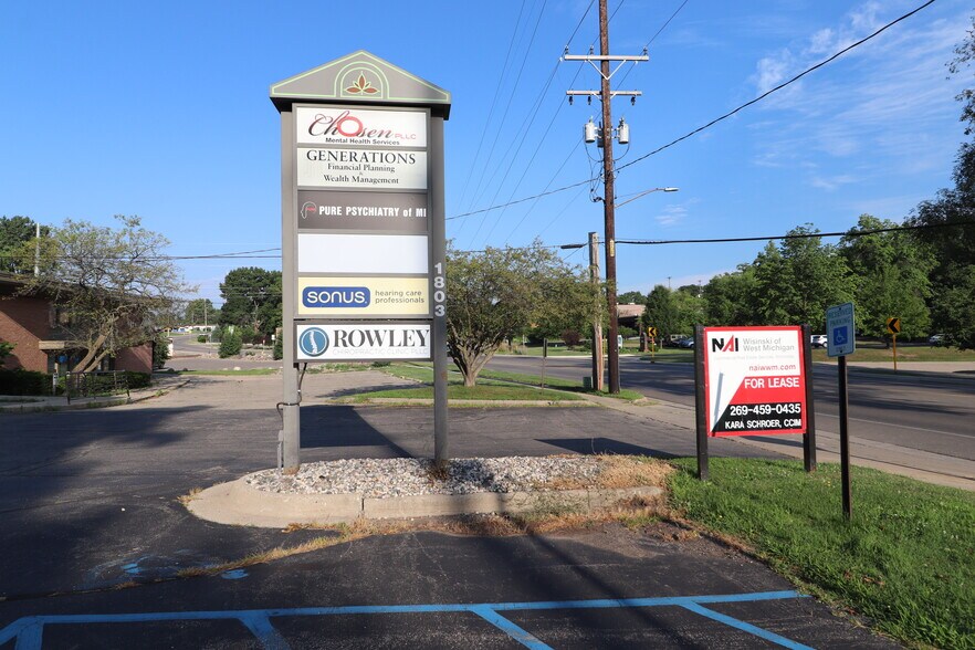 More Photos Of 1803 Whites Rd, Kalamazoo Office For Lease