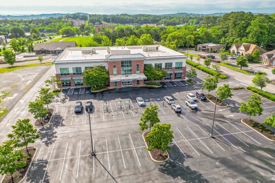 More Photos Of 1060 Peerless Xing NW, Cleveland Medical For Lease