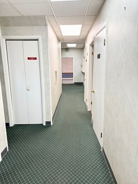 More Photos Of 130 N Detroit St, Bellefontaine Office Residential For Lease