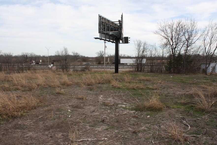 More Photos Of 100 Interstate 30, Greenville Land For Lease