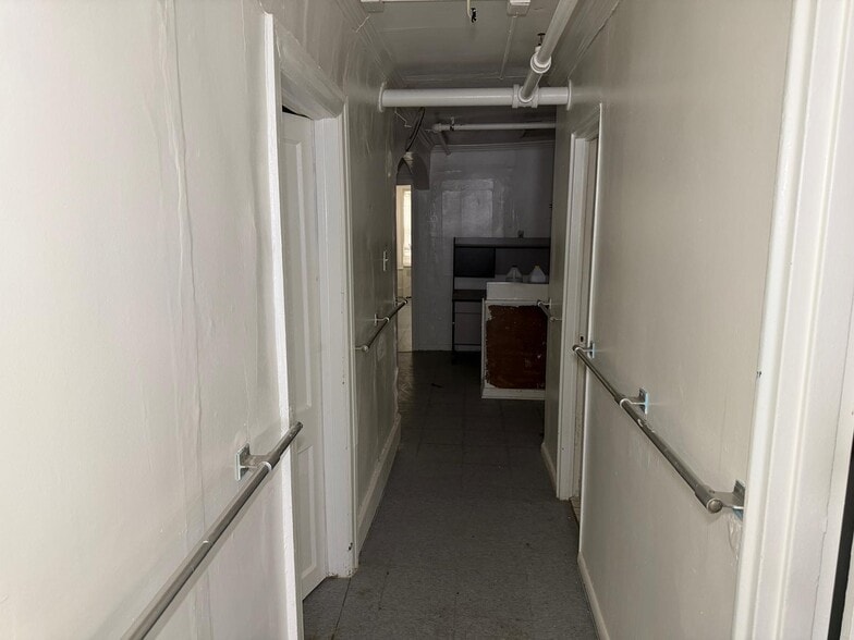 More Photos Of 184 S Pascack Rd, Nanuet Healthcare For Sale