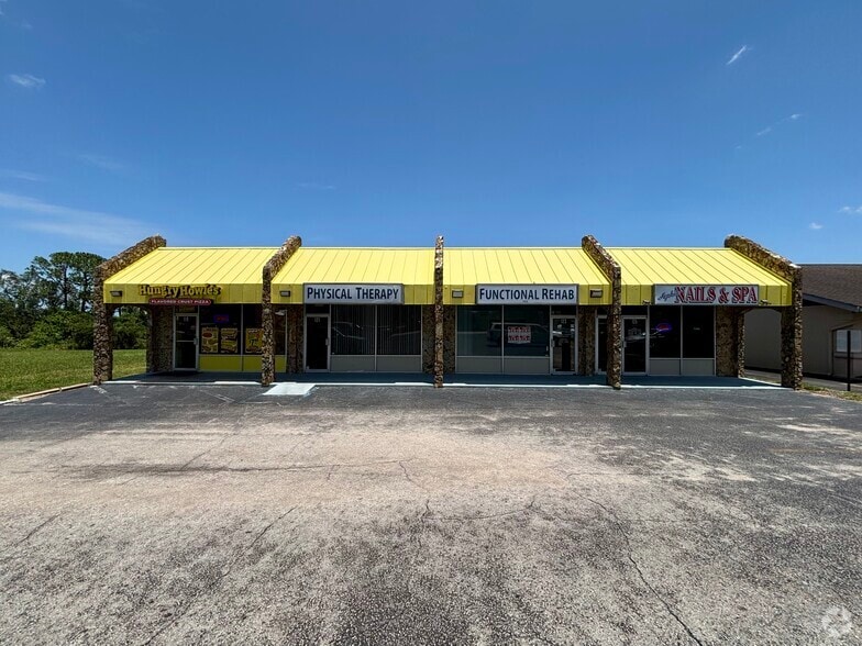Primary Photo Of 119-125 Us-27, Lake Placid Storefront For Lease