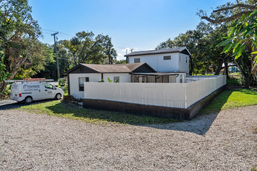 More Photos Of 3315-3331 SW 15th Ave, Fort Lauderdale Apartments For Sale