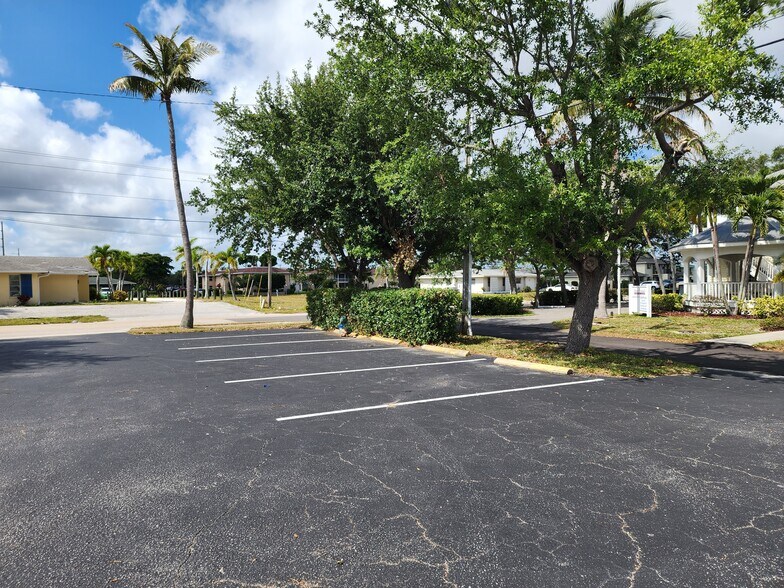 More Photos Of 3922 Del Prado Blvd S, Cape Coral Restaurant For Lease