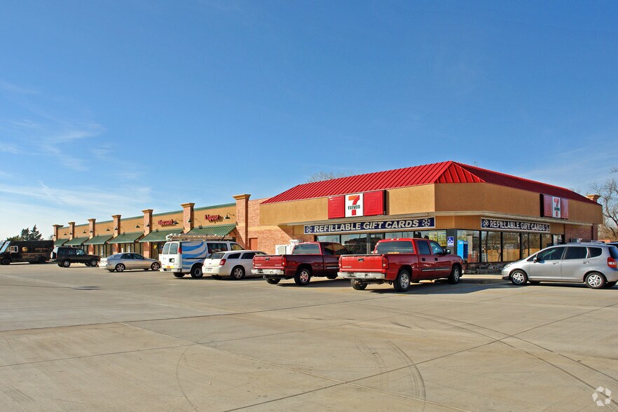 More Photos Of 1103-1123 E Constitution St, Norman Freestanding For Lease