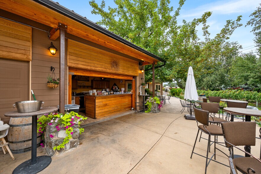 More Photos Of 250 Karma Kanyon Dr, Chelan Winery Vineyard For Sale