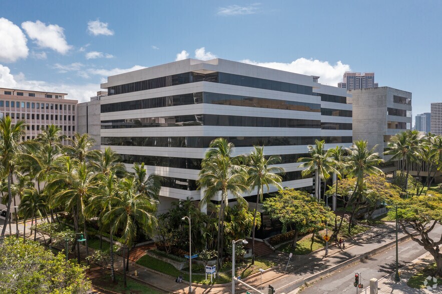 Primary Photo Of 707 Richards St, Honolulu Office For Sale