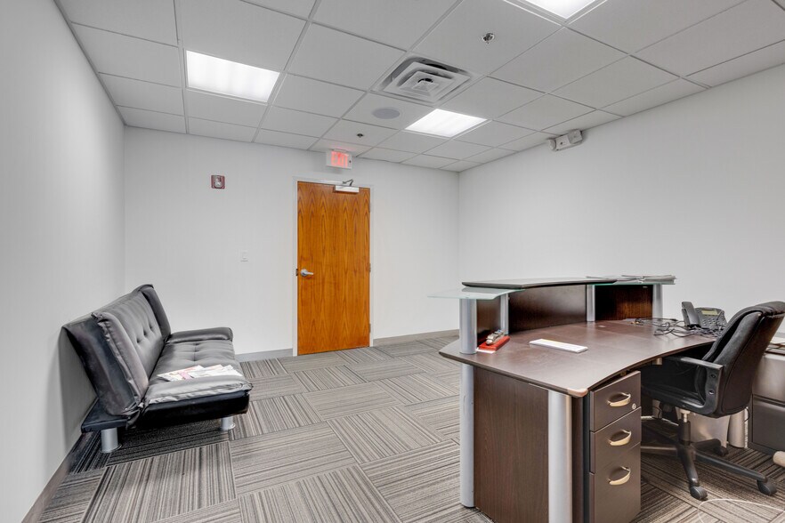 More Photos Of 3363 NE 163rd St, North Miami Beach Medical For Sale