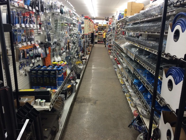 More Photos Of 154 Evergreen St, Republic General Retail For Sale