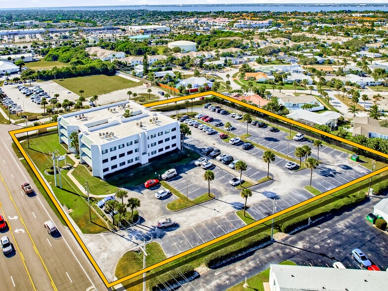 More Photos Of 2194 Highway A1A, Indian Harbour Beach Medical For Sale