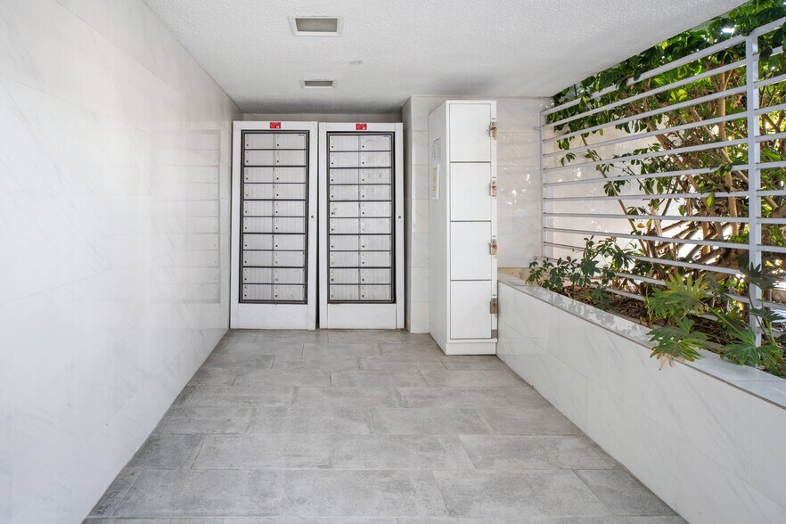 More Photos Of 2535 Kettner Blvd, San Diego Office Residential For Sale