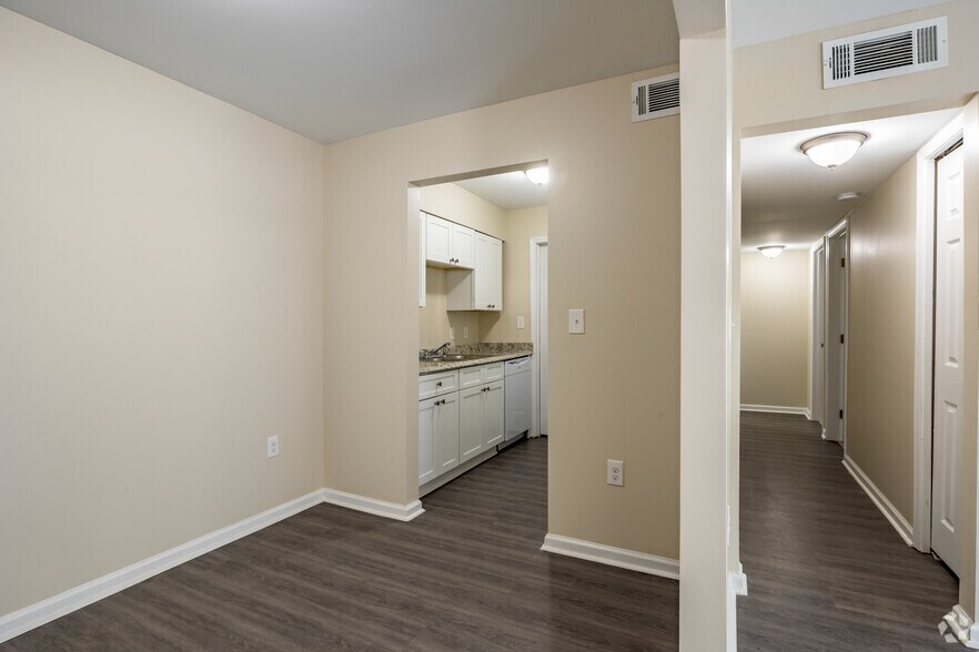 More Photos Of 925 Conley Rd, Atlanta Multifamily For Sale