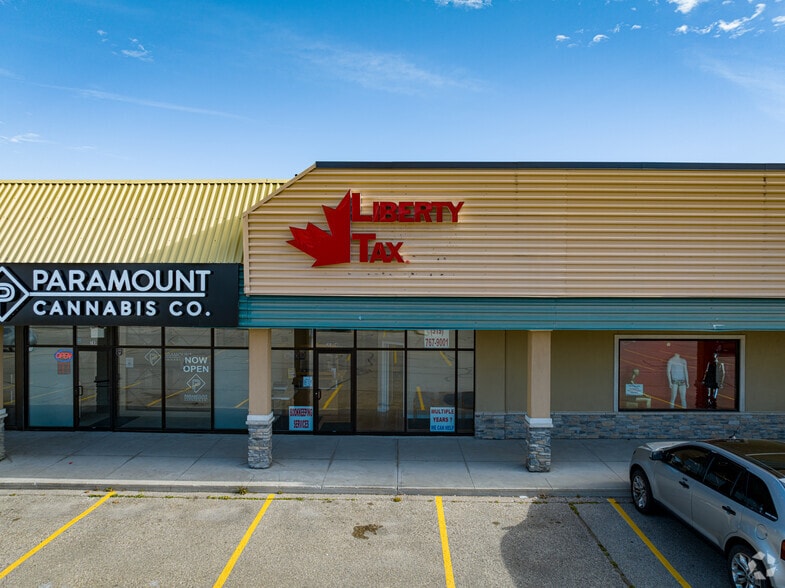 More Photos Of 763-789 Woolwich St, Guelph Freestanding For Lease