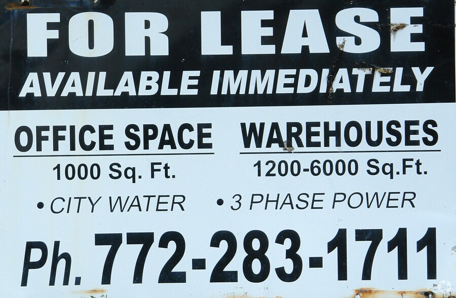 More Photos Of 845 Pop Tilton Pl, Jensen Beach Warehouse For Lease