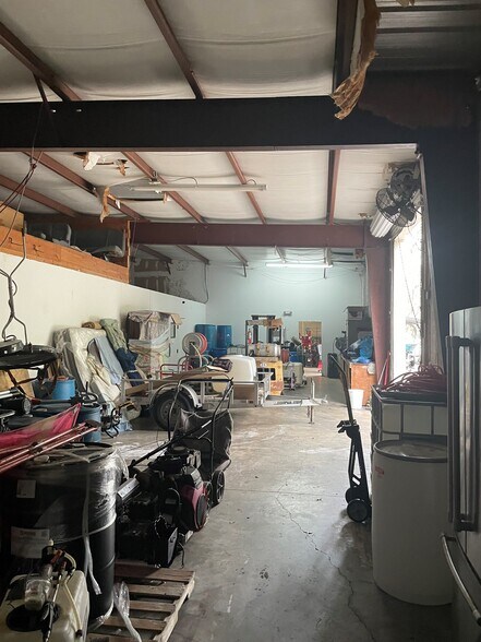 More Photos Of 1497 Rail Head Blvd, Naples Manufacturing For Sale