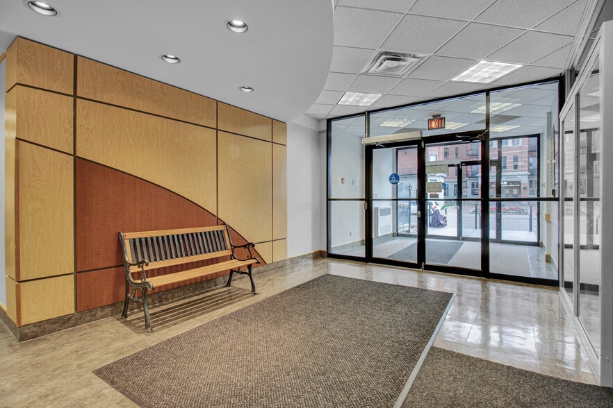 More Photos Of 11520 100 Av NW, Edmonton Apartments For Sale