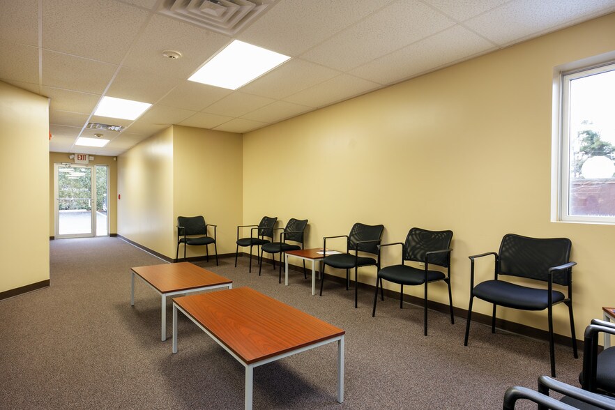 More Photos Of 1195 N Main St, Providence Medical For Lease