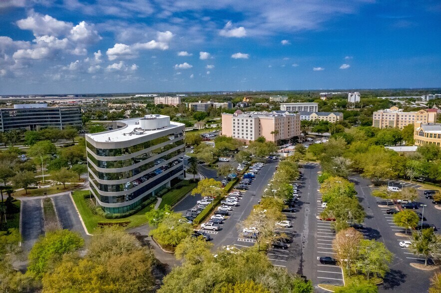 More Photos Of 5950 Hazeltine National Dr, Orlando Office For Lease