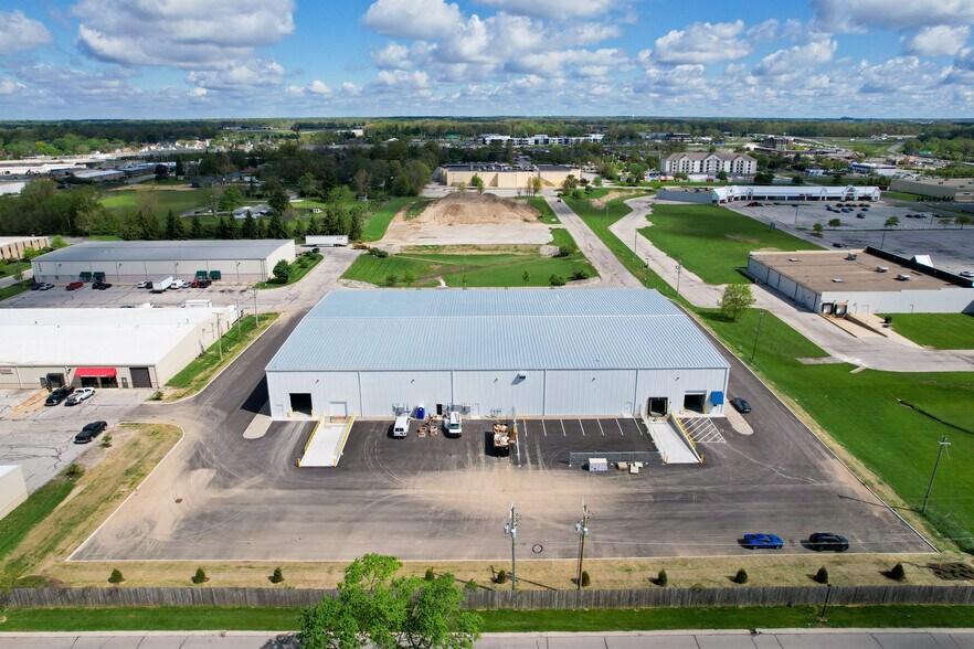 More Photos Of 5230 Keystone Dr, Fort Wayne Distribution For Lease
