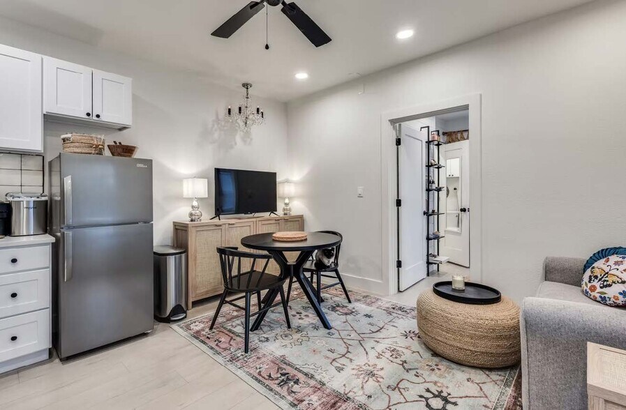 More Photos Of 521 Texas St, Denton Apartments For Sale