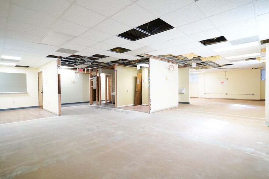 More Photos Of 102 Elden St, Herndon Medical For Sale