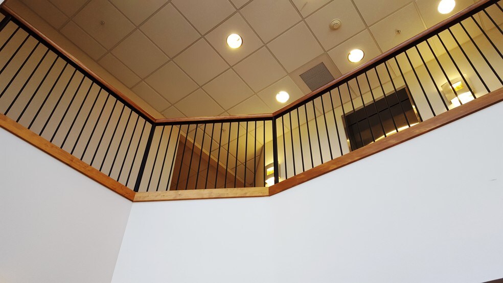 More Photos Of 695 N Legacy Ridge Dr, Liberty Lake Office For Lease