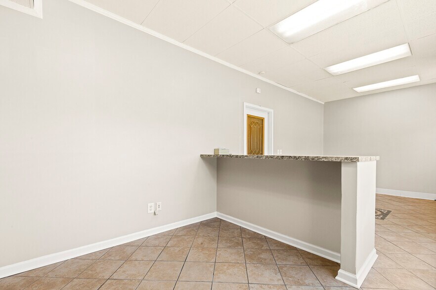 More Photos Of 150 N Steele St, Sanford Office For Sale
