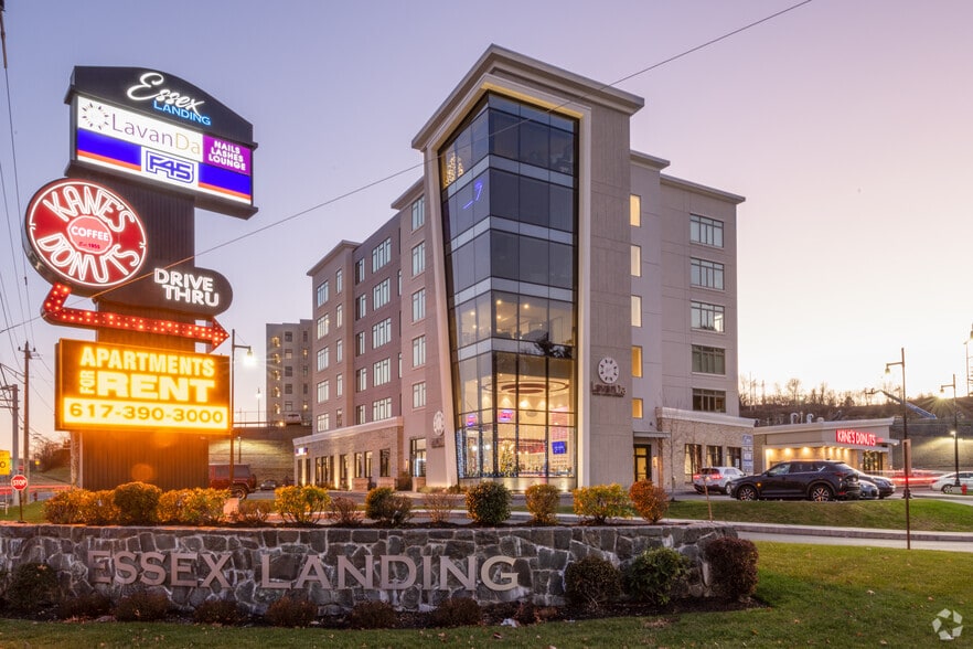 Primary Photo Of 1565 Broadway, Saugus Apartments For Lease