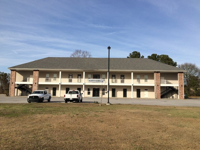 More Photos Of 4444 American Way, Baton Rouge Office For Sale