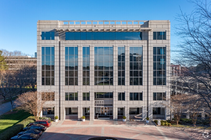 More Photos Of 2400 Century Pky, Atlanta Office For Lease