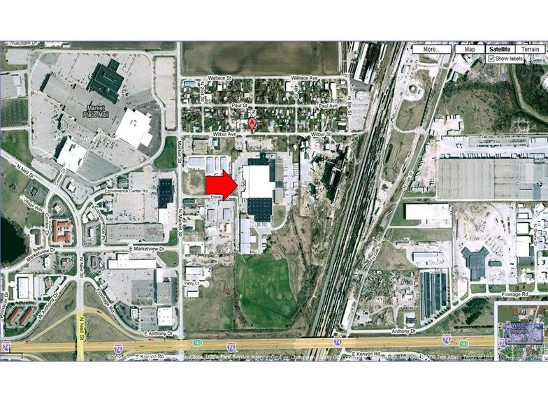 Primary Photo Of 301 Wilber Ave, Champaign Distribution For Lease