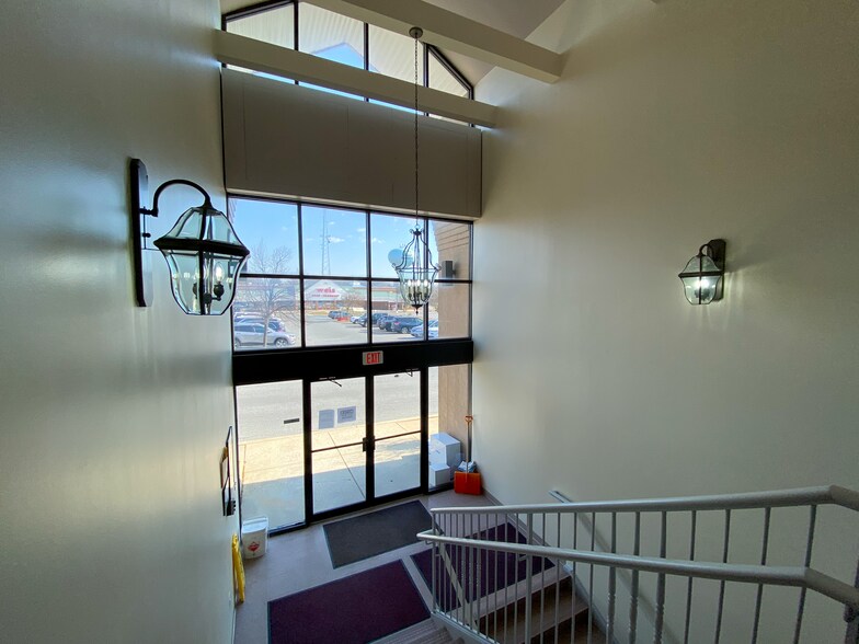 More Photos Of 26005 Ridge Rd, Damascus Medical For Lease