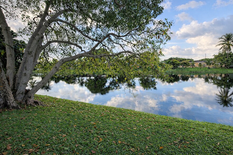 Primary Photo Of 3700 NW 27th St, Lauderdale Lakes Healthcare For Sale