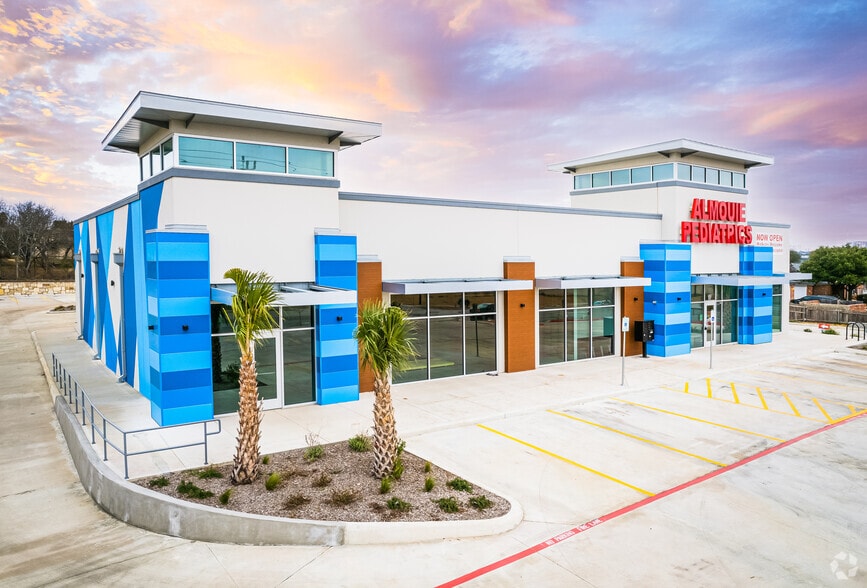 More Photos Of 5939 Babcock Rd, San Antonio Storefront Retail Office For Lease