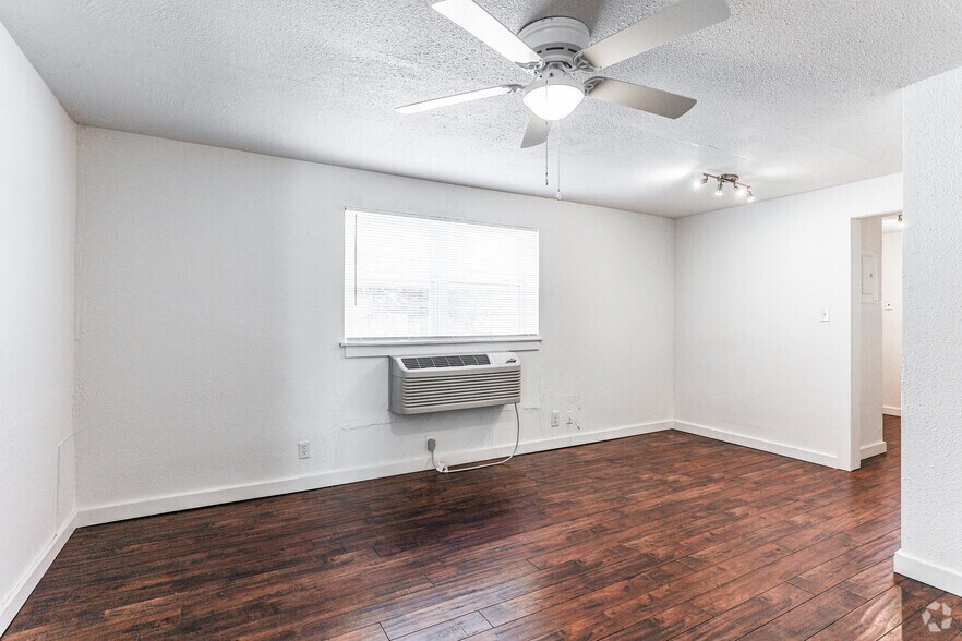 More Photos Of 701 Culbertson Dr, Oklahoma City Apartments For Sale