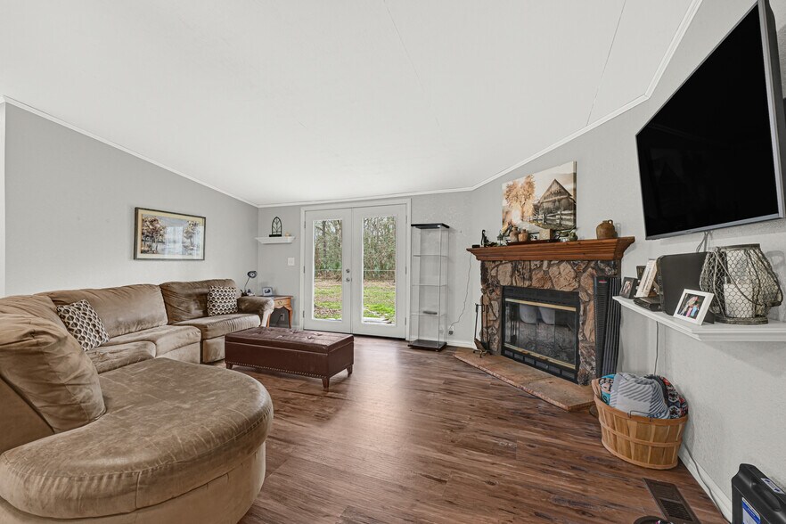 More Photos Of 29510 Huffman Cleveland Rd, Huffman Specialty For Sale