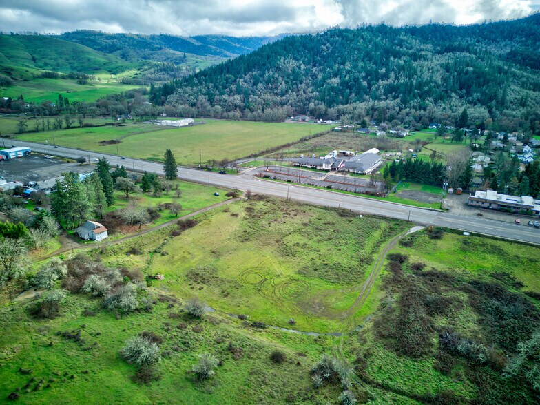 More Photos Of 3110 NE Diamond Lake Blvd, Roseburg Land For Sale