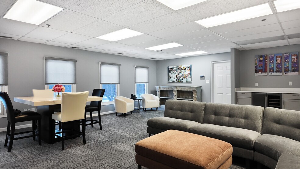 More Photos Of 5090-5096 Dorsey Hall Dr, Ellicott City Office For Sale