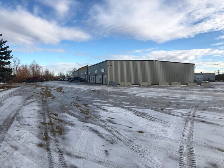More Photos Of 4000 Landry Ave, Red Deer County Warehouse For Lease