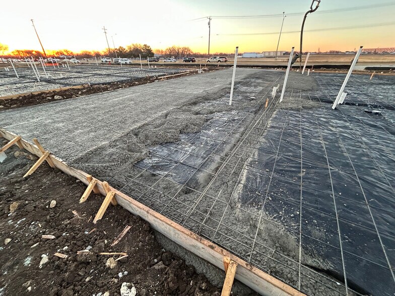 More Photos Of East Bailey Boswell Rd, Saginaw Unknown For Lease