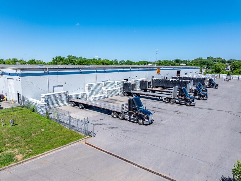 More Photos Of 225 Nesbitt Ln, Madison Unknown For Lease