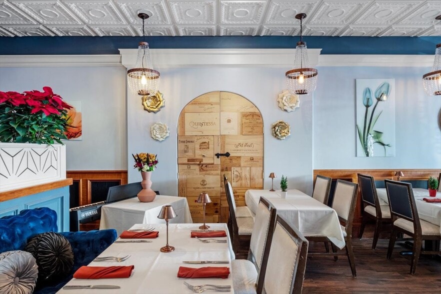More Photos Of 113 W Grand Ave, Escondido Restaurant For Sale